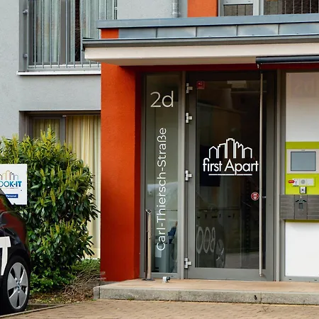 Aparthotel First
