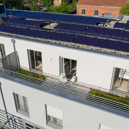 Aparthotel First 2*